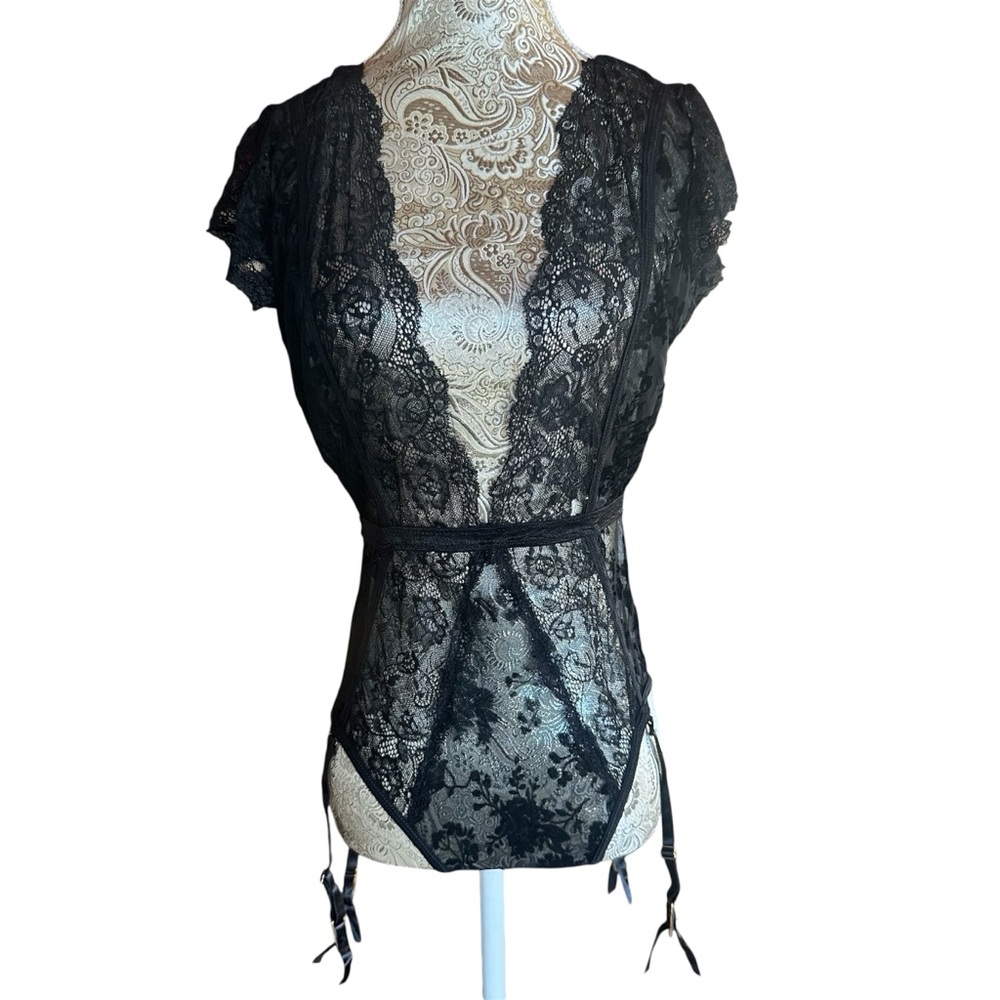 Sexy Stretch Black Floral Lace Bodysuit Lingerie Garters Dancer Hot  Size Large
